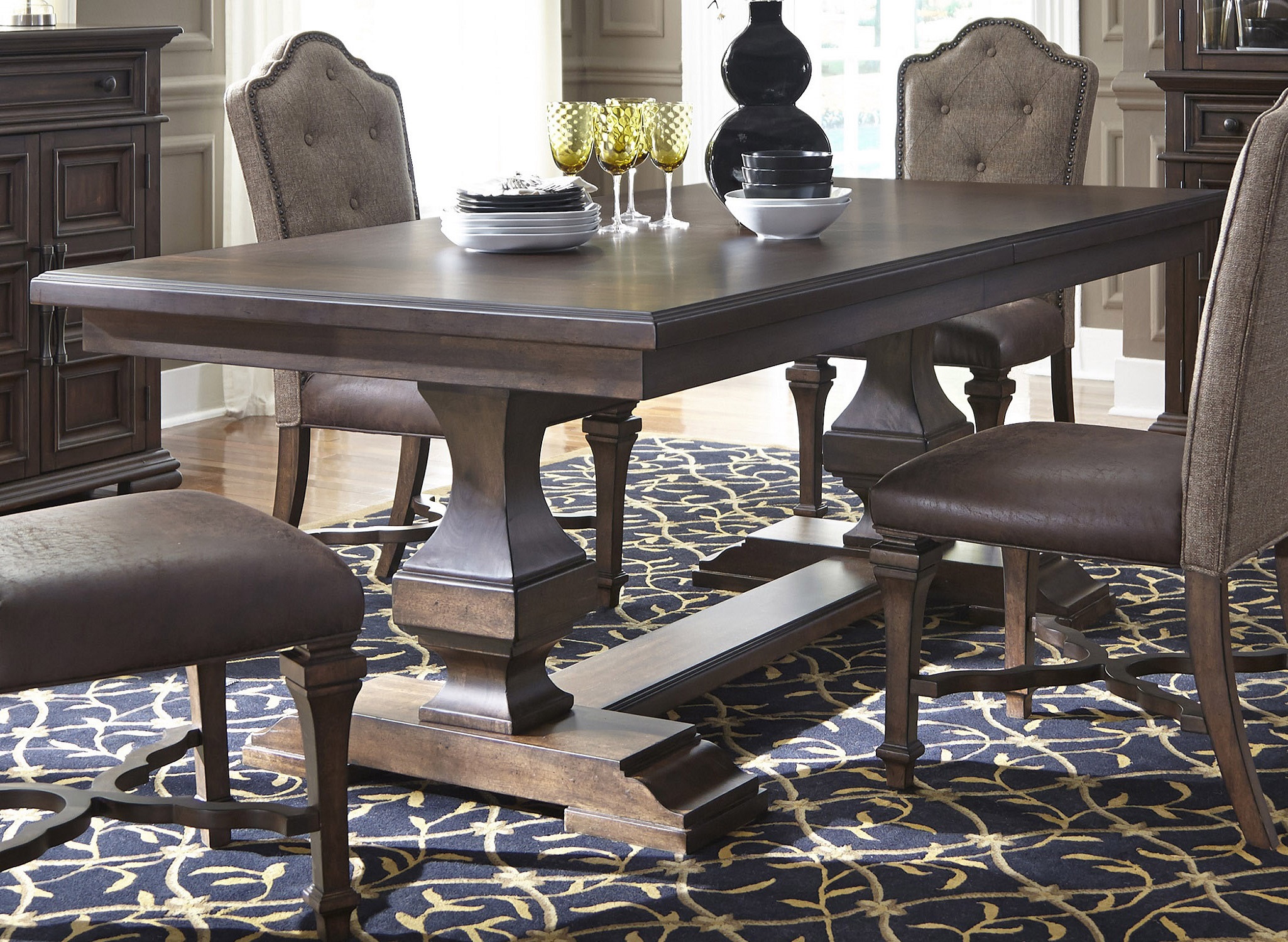 Northumbria Double Pedestal Table Pic